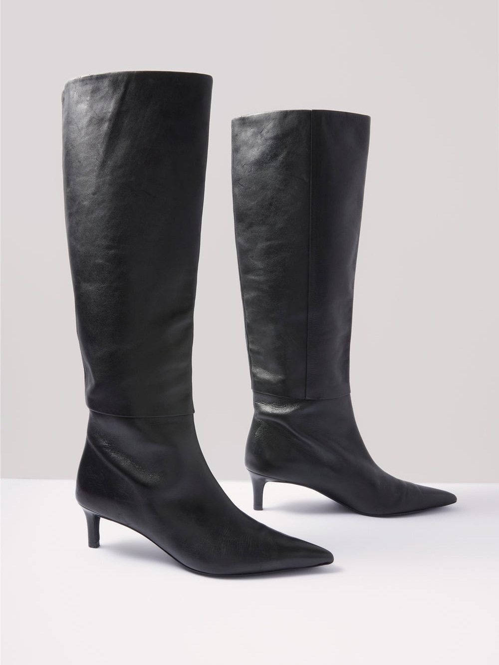 Seychelles Black Pointed-Toe Knee-High Kitten Heel Boots